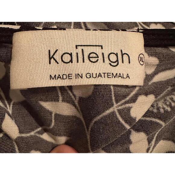 Kalleigh Black & White Floral Sleeveless Dress XL - Picture 3 of 3